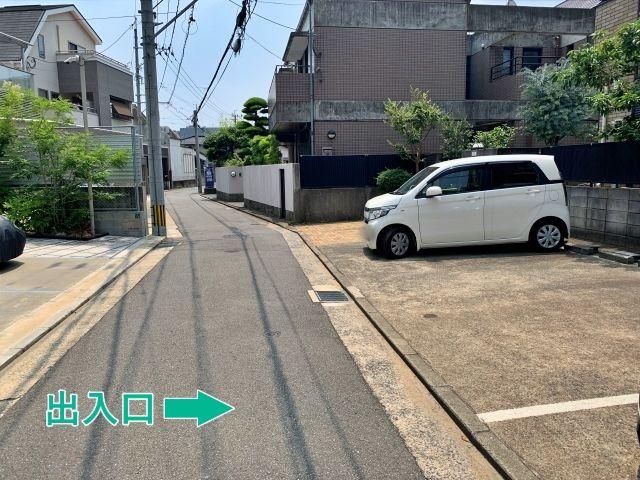 中央区地行4-4-18駐車場